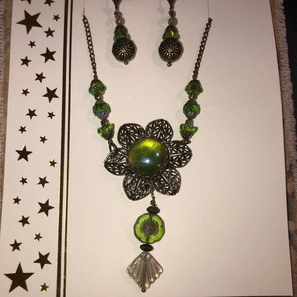Green Czech Glass Pendant Necklace Set~ Victorian Revival~Upcycled Artisan‎ Made